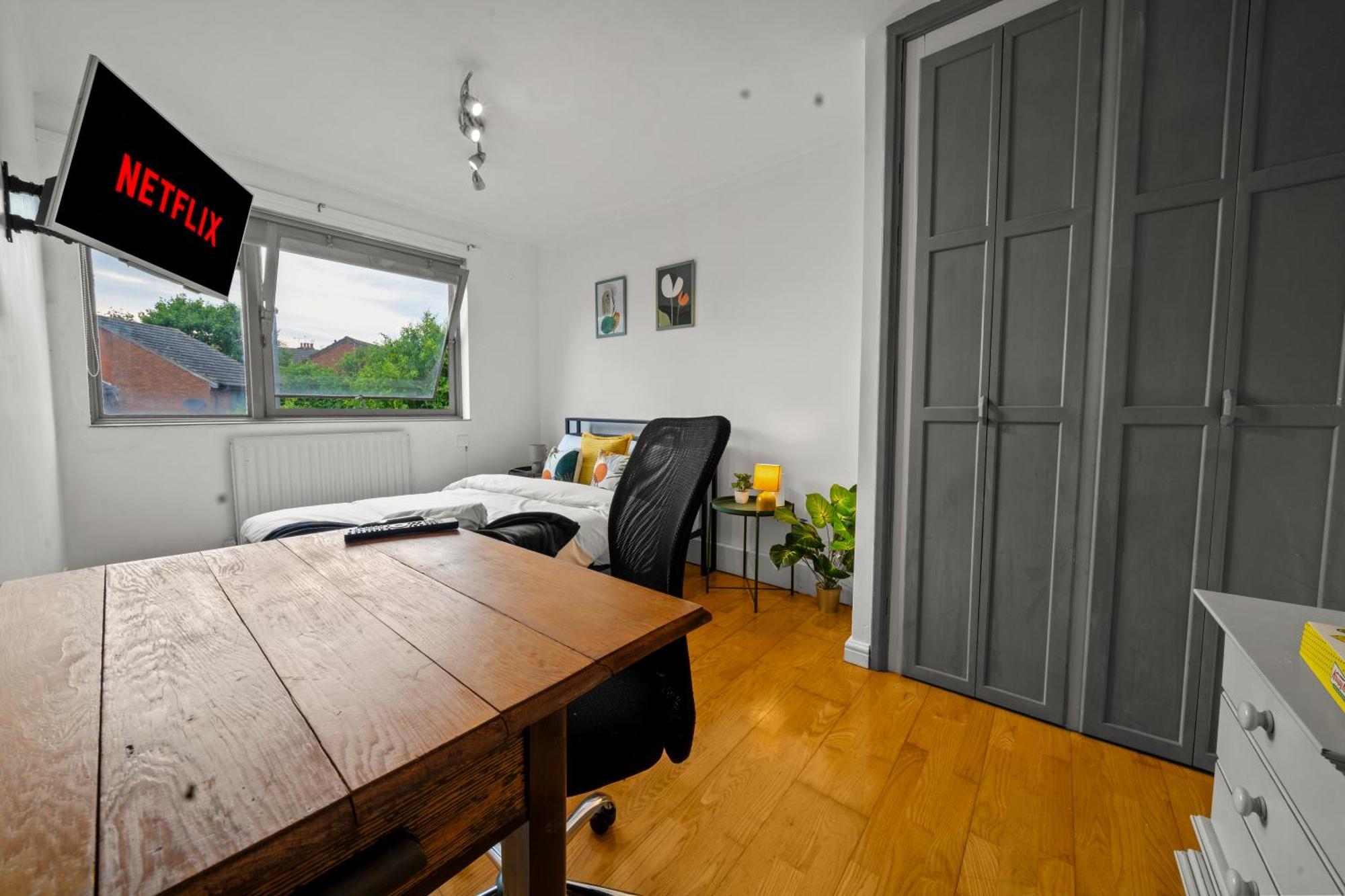 The Wanderer 3 Bedroom By Altoluxoexperience Short Lets & Serviced With Free Parking & Wifi * Londres