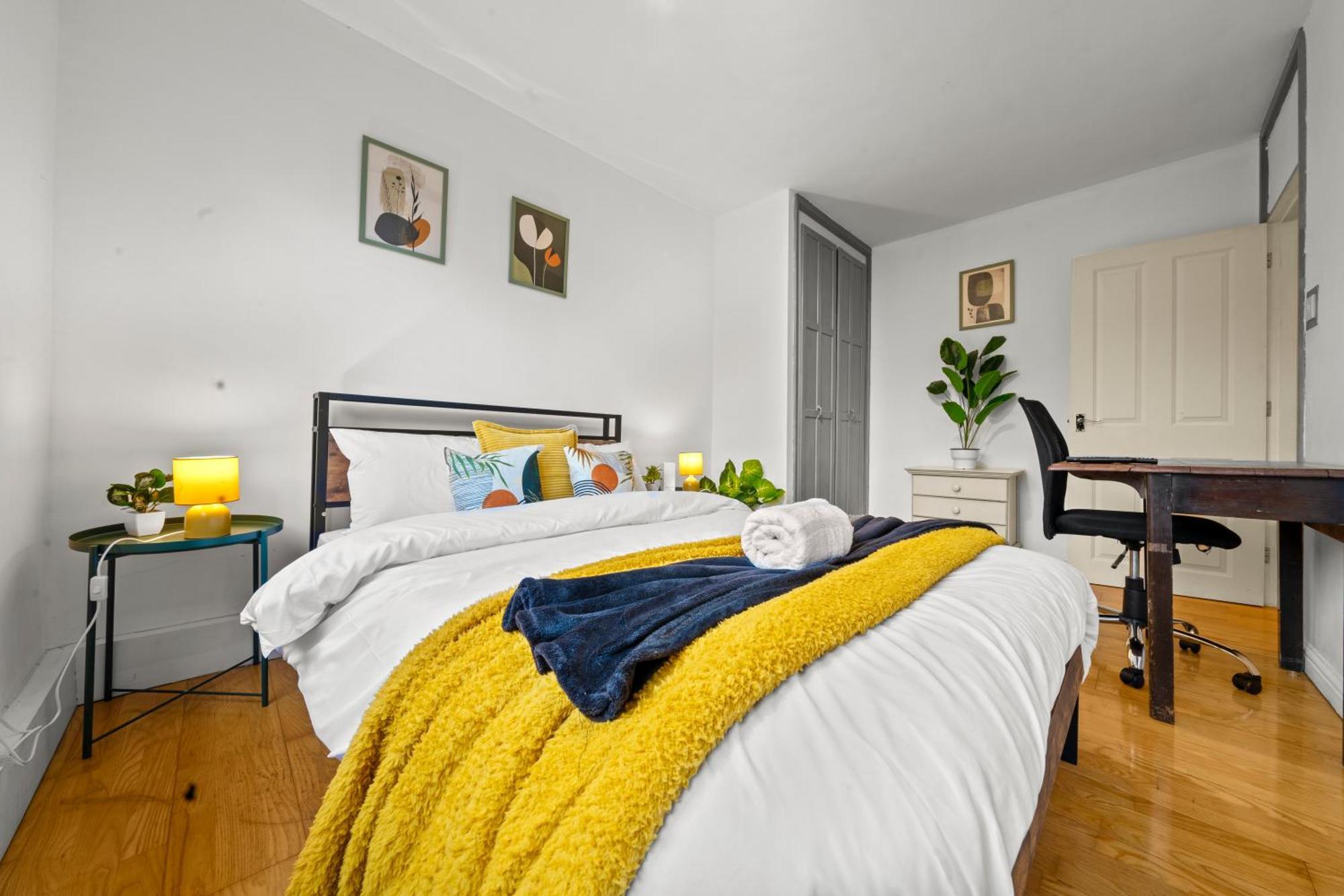 The Wanderer 3 Bedroom By Altoluxoexperience Short Lets & Serviced With Free Parking & Wifi