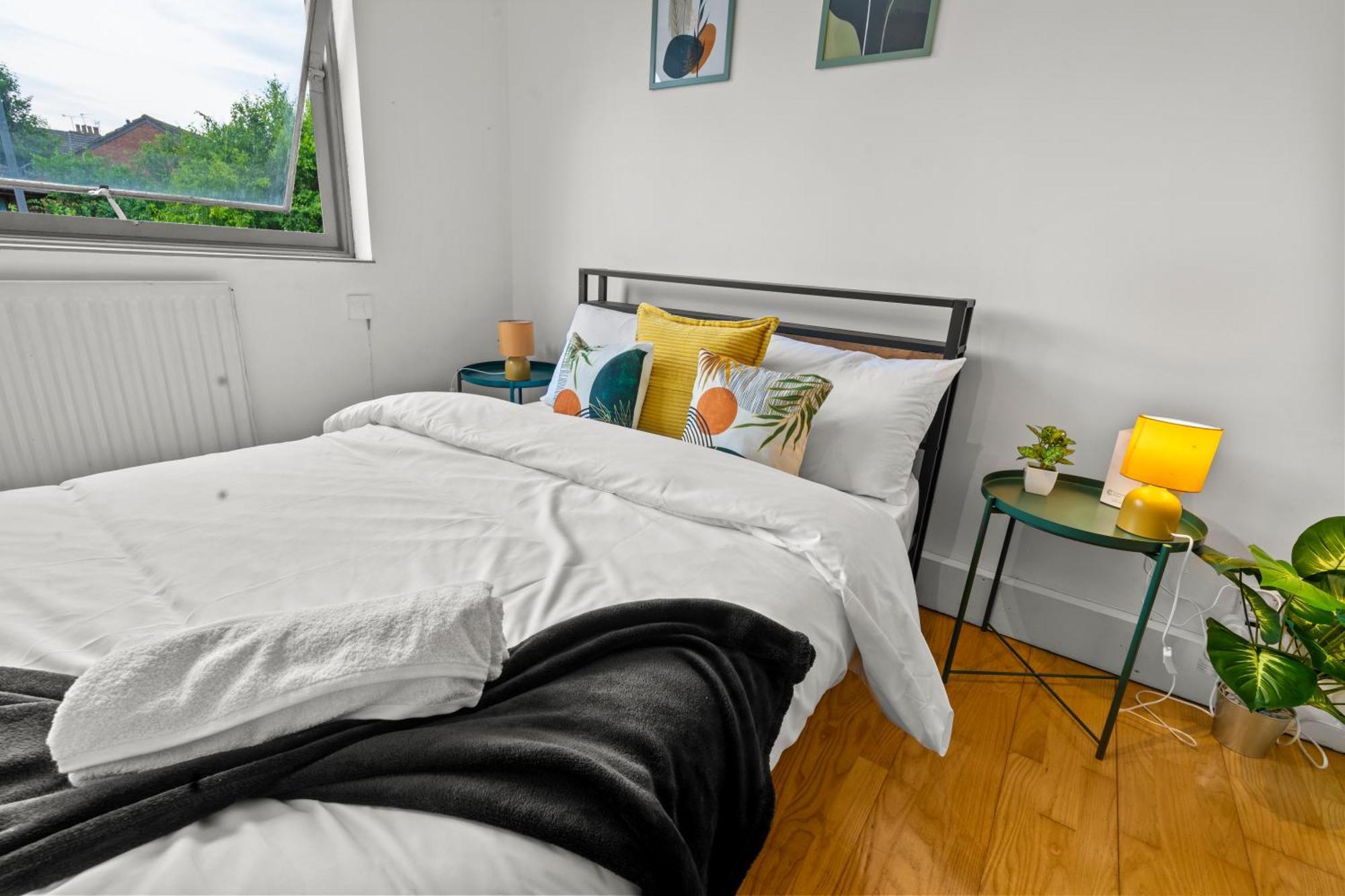 Apartamento The Wanderer 3 Bedroom By Altoluxoexperience Short Lets & Serviced With Free Parking & Wifi *